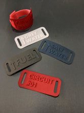 Lade das Bild in den Galerie-Viewer, hose-labels